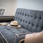 1 Charming Conde Private Garden Pool, Bbq! Villa