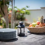 1 Charming Conde Private Garden Pool, Bbq! Villa