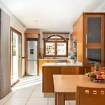 Villa 1 Charming Conde Private Garden Pool, Bbq! *