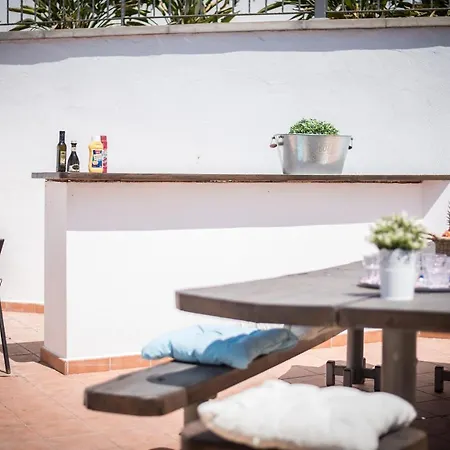 Villa 1 Charming Conde Private Garden Pool, Bbq!