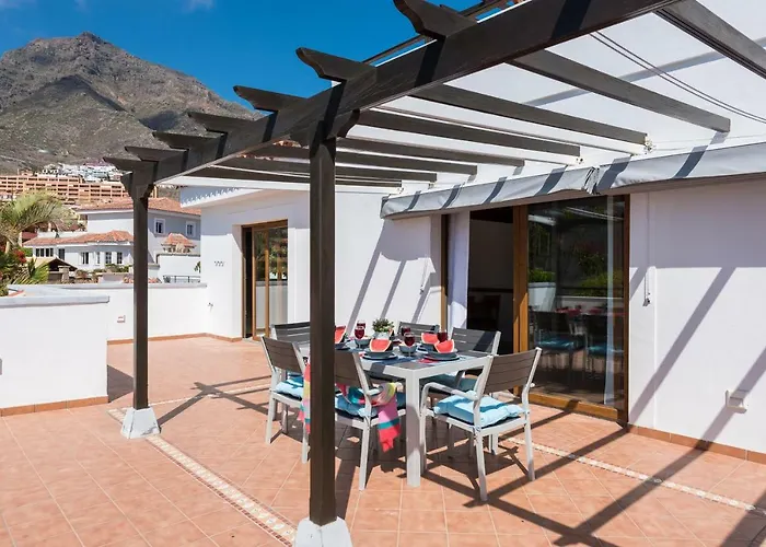 1 Charming Conde Private Garden Pool, Bbq! アデヘ