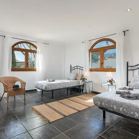 1 Charming Private Garden Pool, Bbq! Costa Adeje (Tenerife)