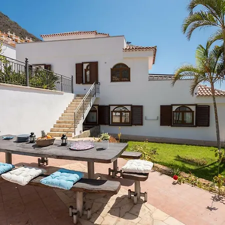 1 Charming Private Garden Pool, Bbq! Costa Adeje (Tenerife)